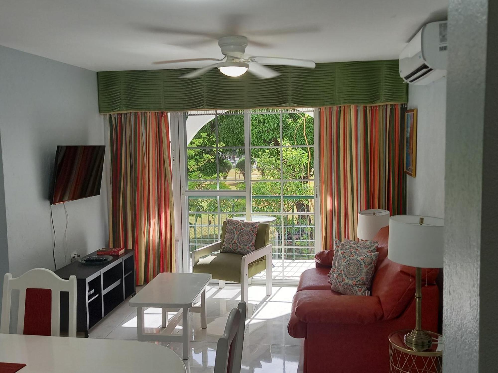 Appartement Marchabell By The Sea E22 à Ocho Ríos Extérieur photo